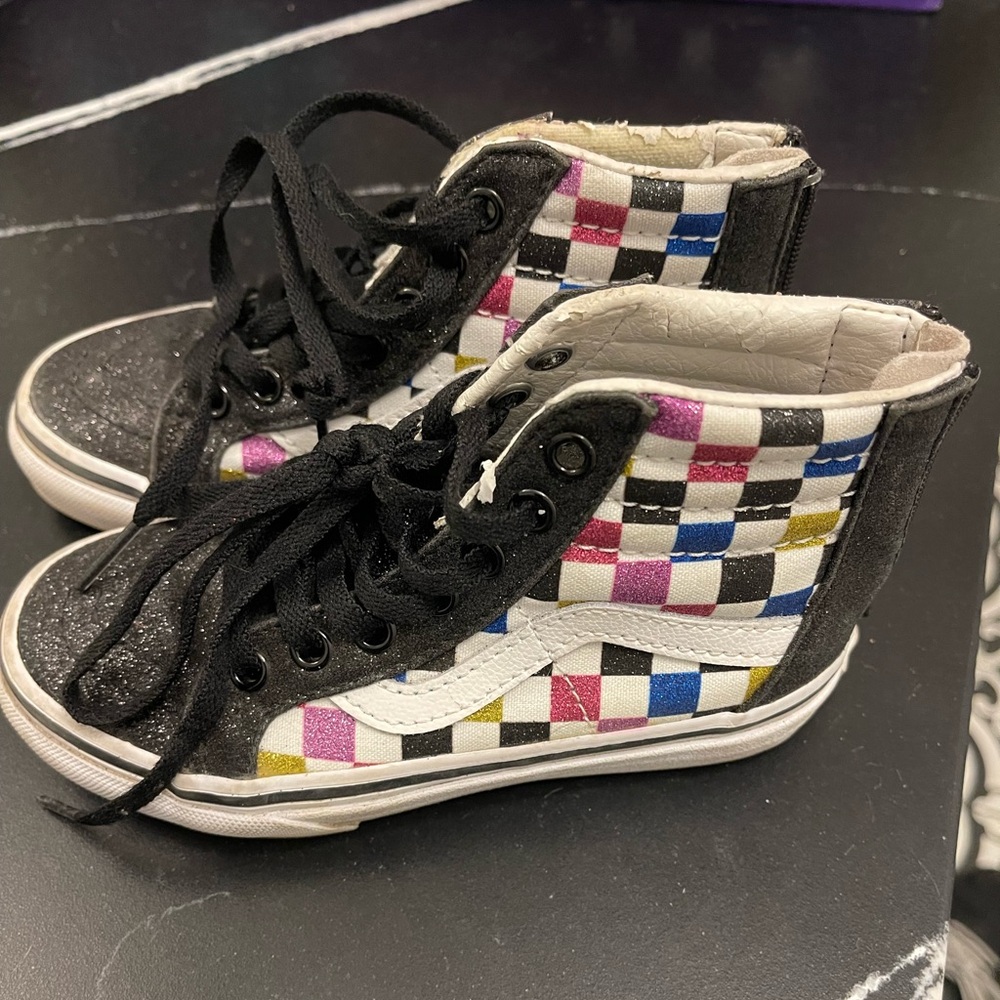 Vans Canvas Sneakers with Gum Sole checkered